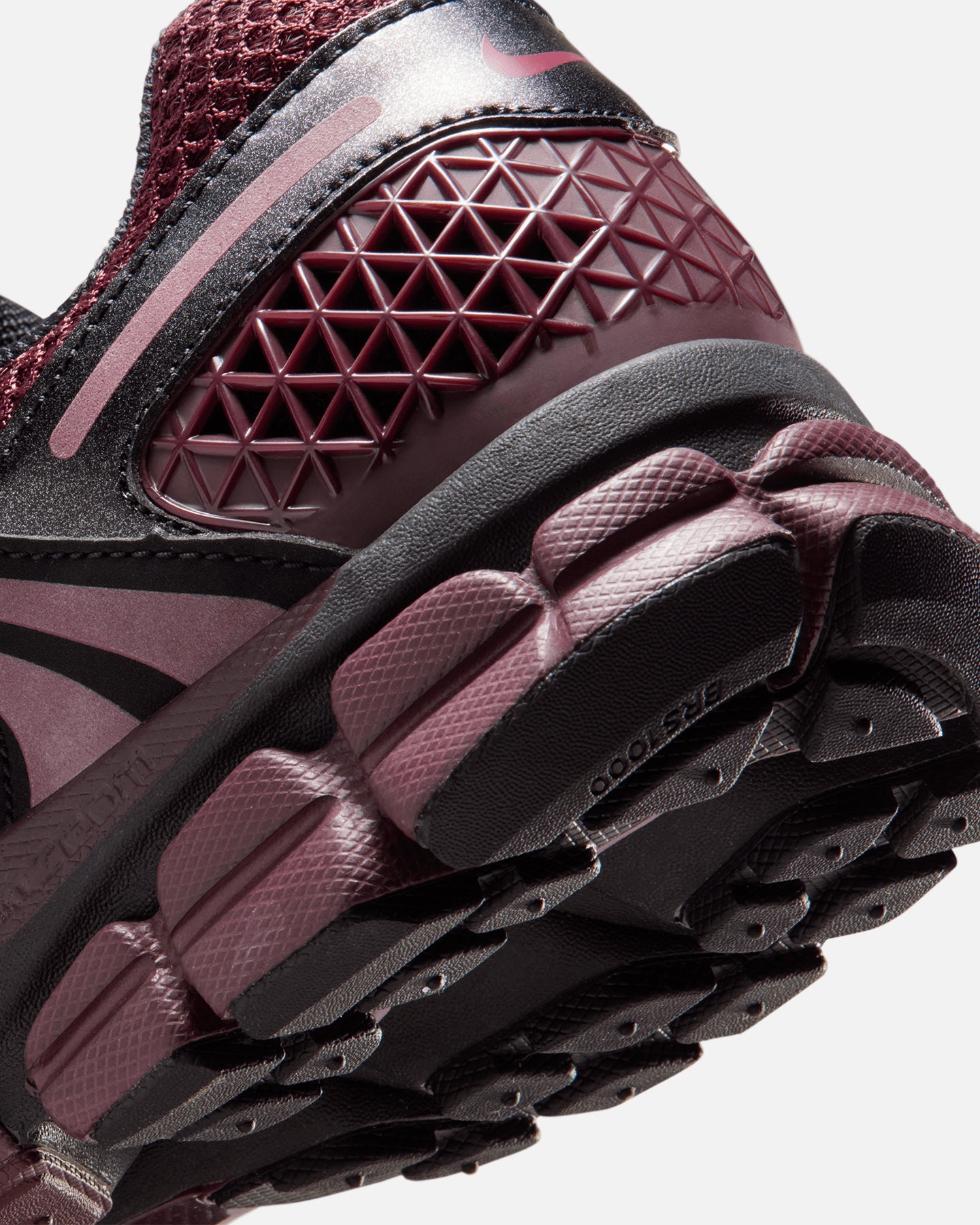 Nike Women's Zoom Vomero 5 Black/Red