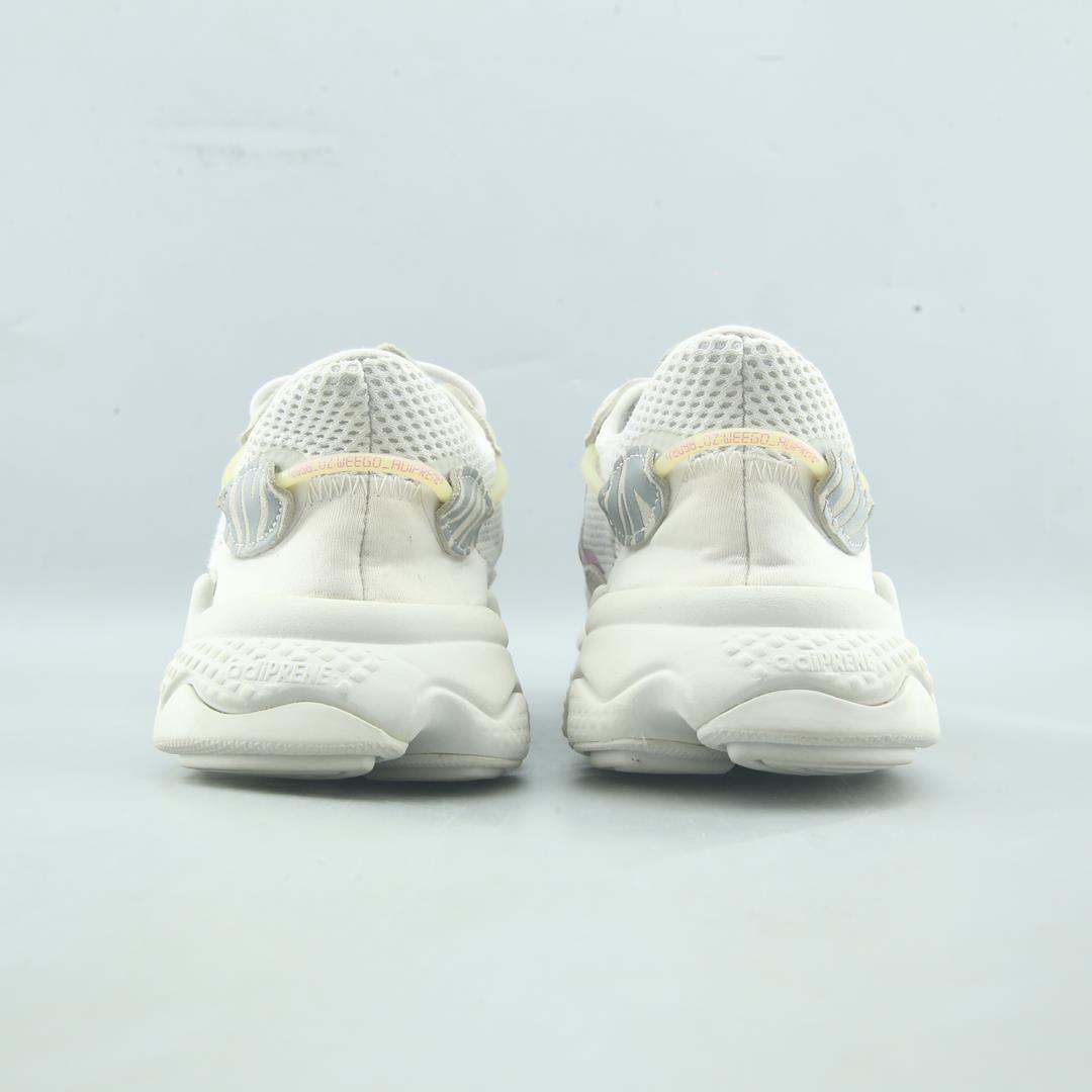 ADIDAS OZWEEGO