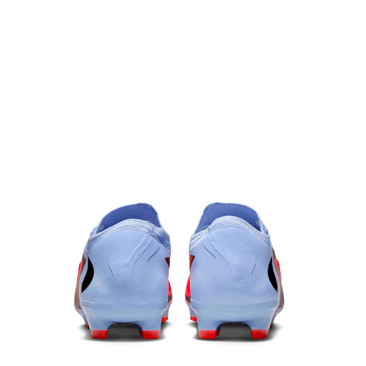Nike Phantom 6 Low Pro FG Soccer Cleats