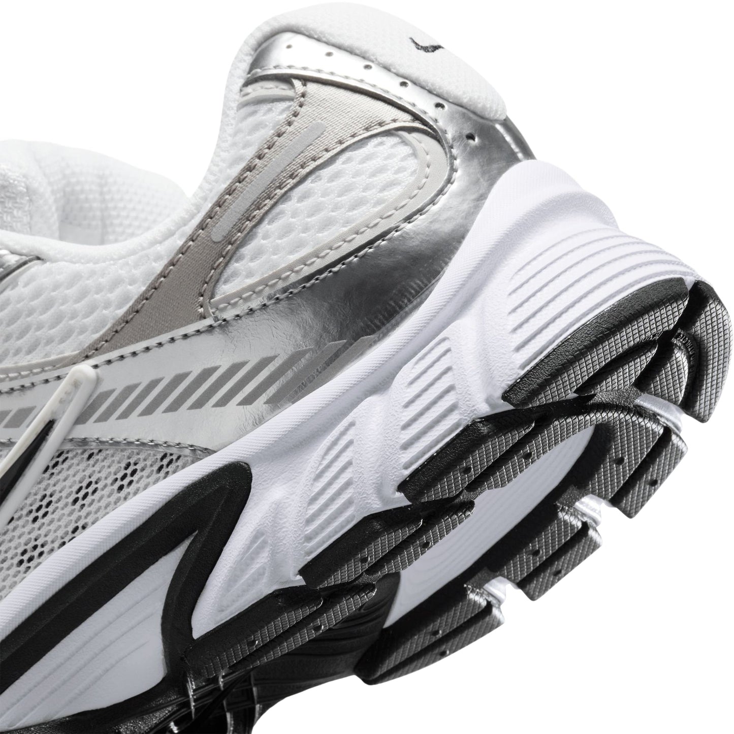 Nike V5 RNR (White/Black-Vast Grey-Metallic Silver)