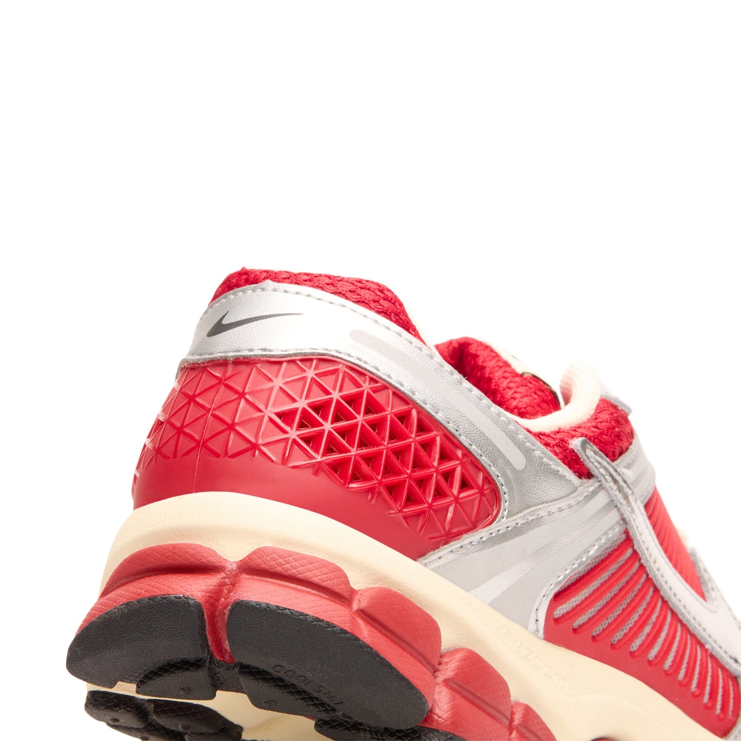 Nike Zoom Vomero 5 (Gym Red/Chrome-Metallic Silver)