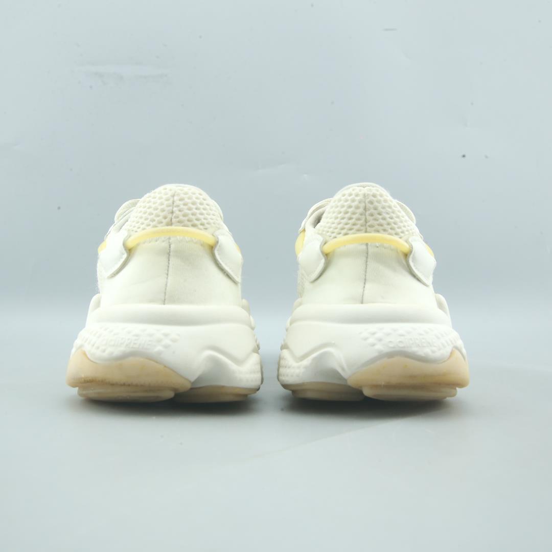 ADIDAS OZWEEGO