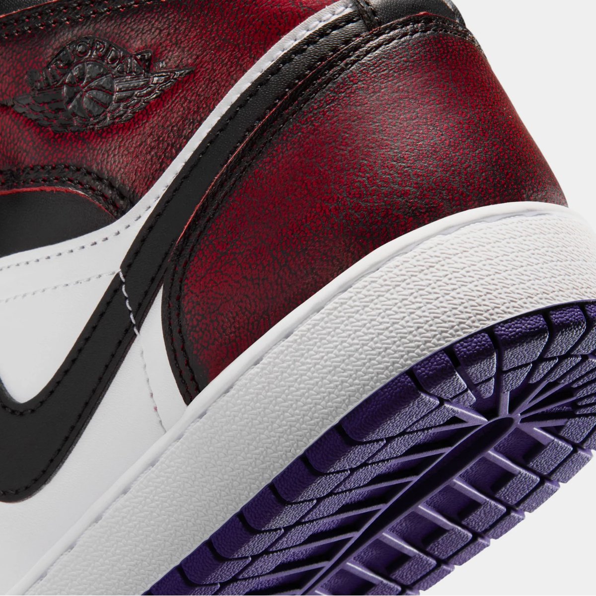 Jordan 1 Mid SE LA to Chicago (GS)