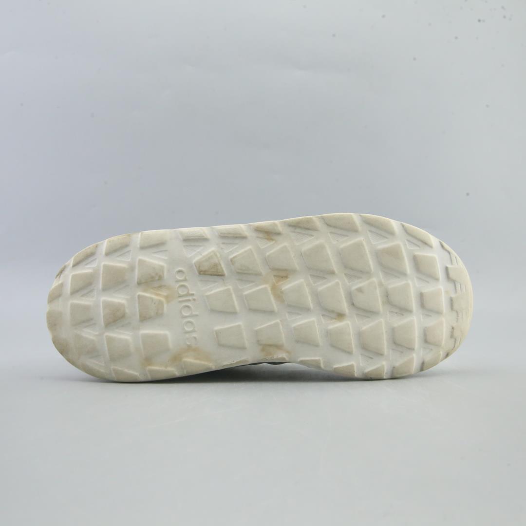 ADIDAS  QUESTAR FLOW