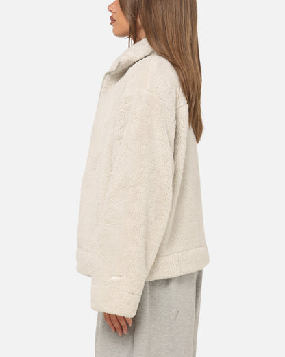 Nike Women's Sportswear Essential High-Pile Fleece Jacket Light Bone