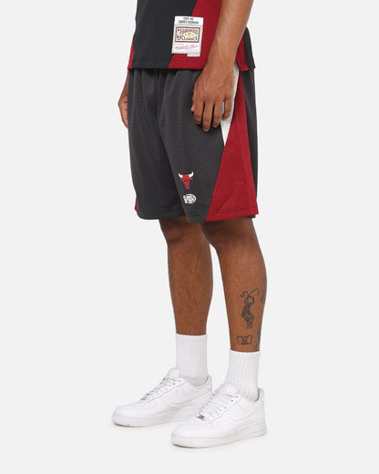 Mitchell & Ness Chicago Bulls Millenium Shorts Black/Red