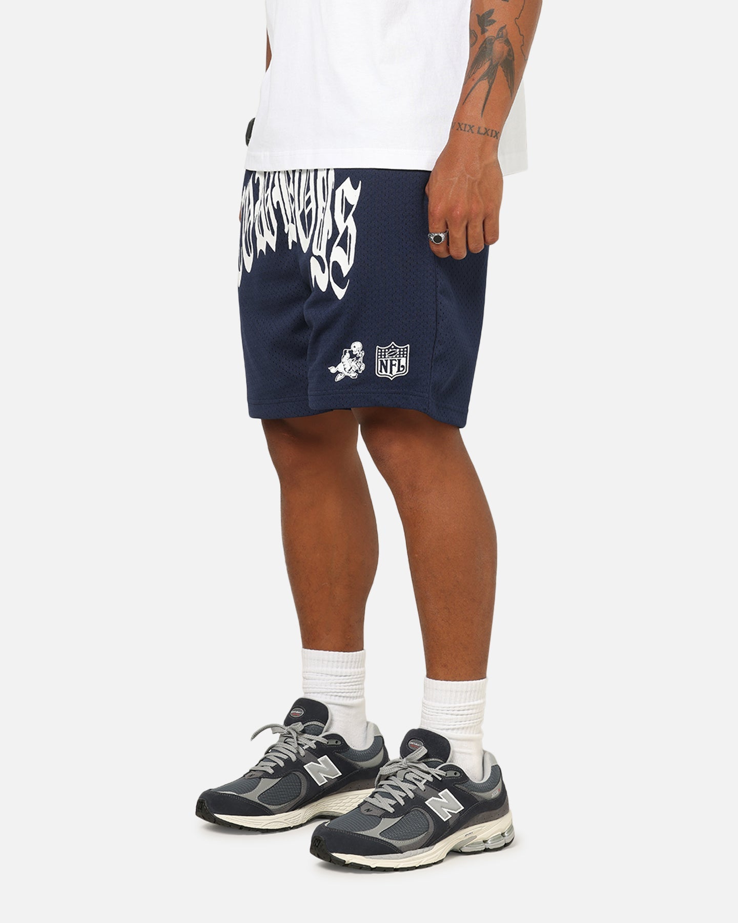 Mitchell & Ness Dallas Cowboys Arch Script Shorts Navy