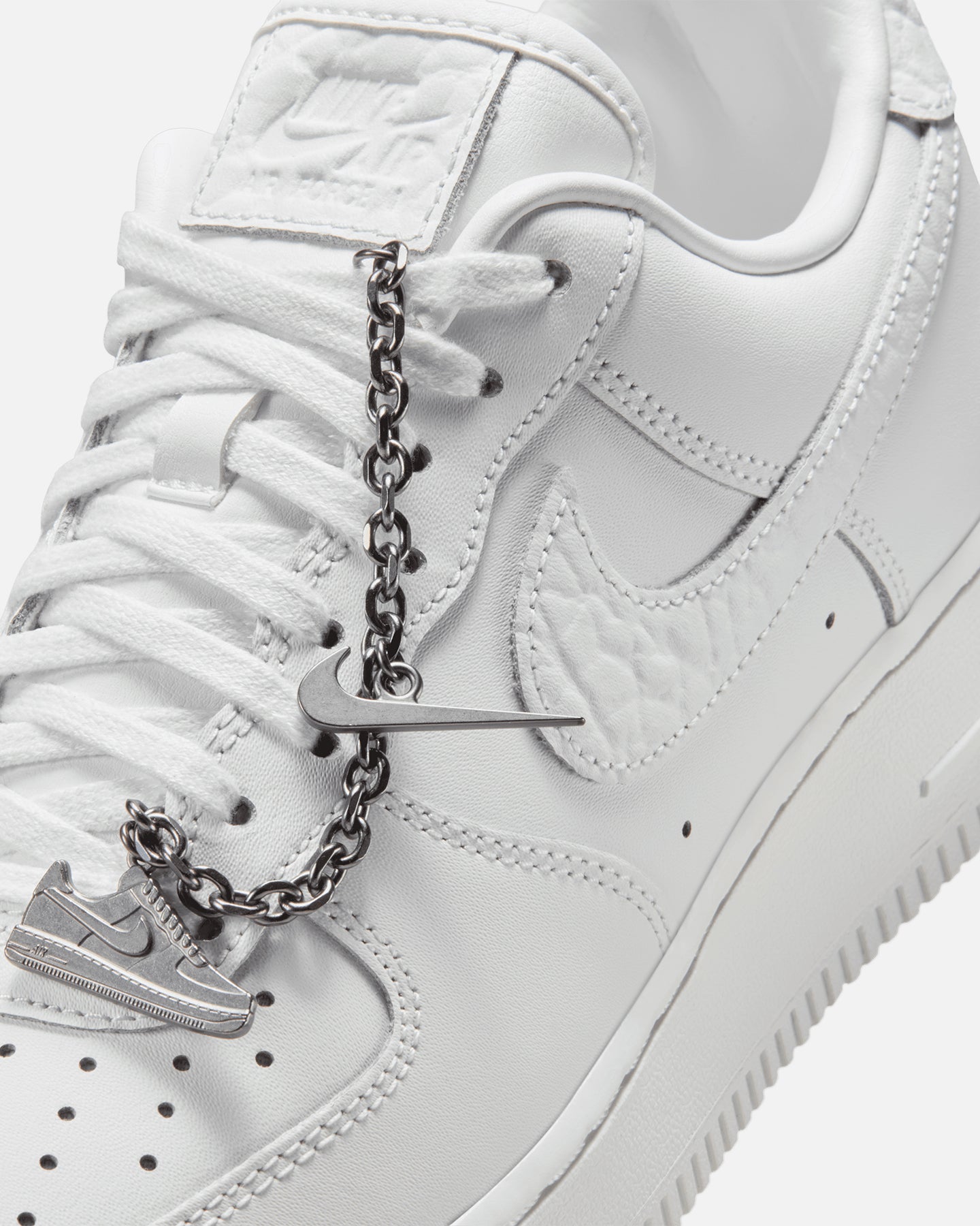Nike Women's Air Force 1 '07 Low Summit White