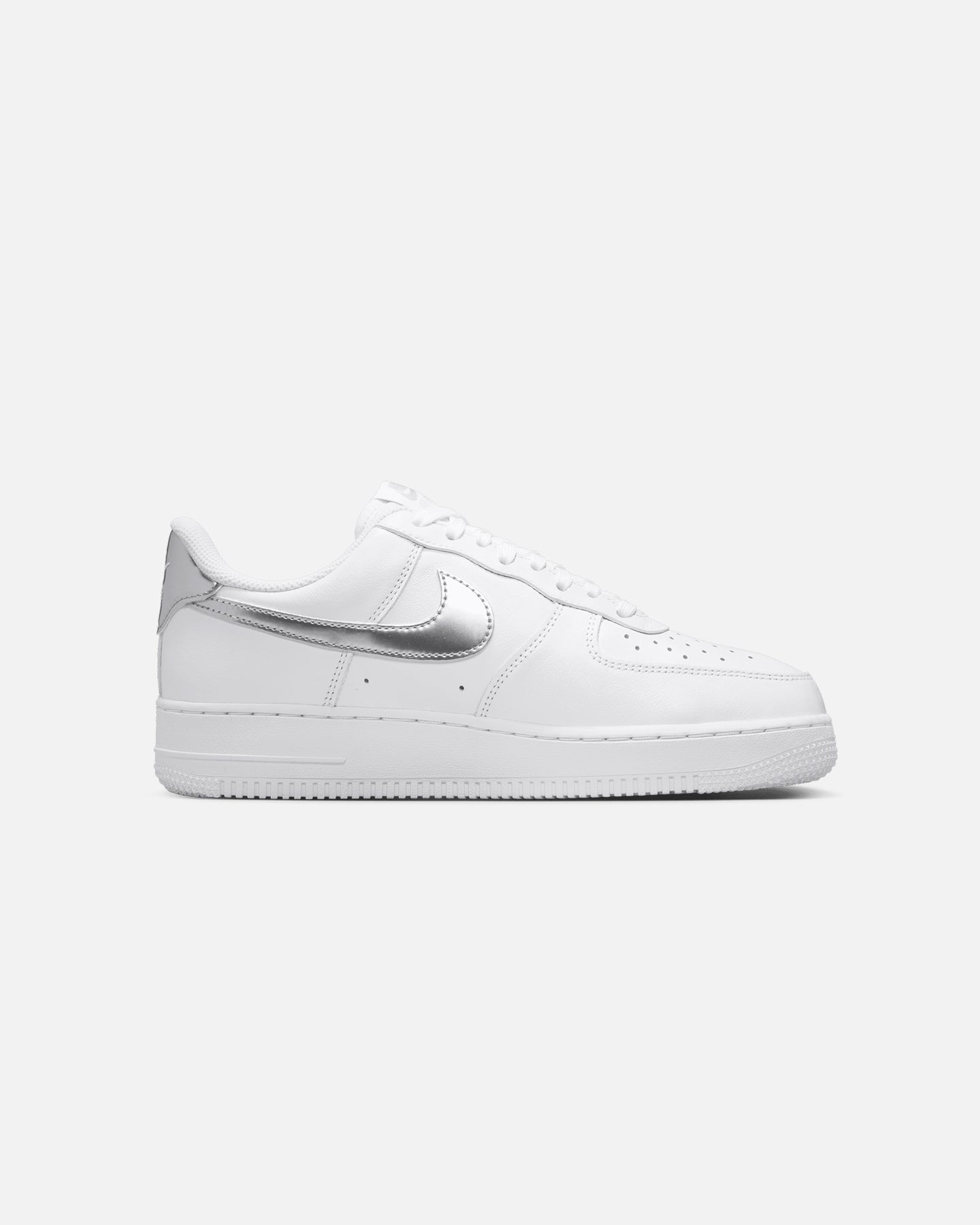 Nike Women's Air Force 1 '07 SE White/Metallic