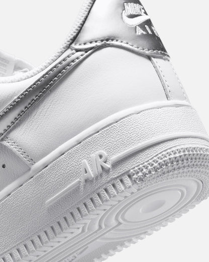 Nike Women's Air Force 1 '07 SE White/Metallic
