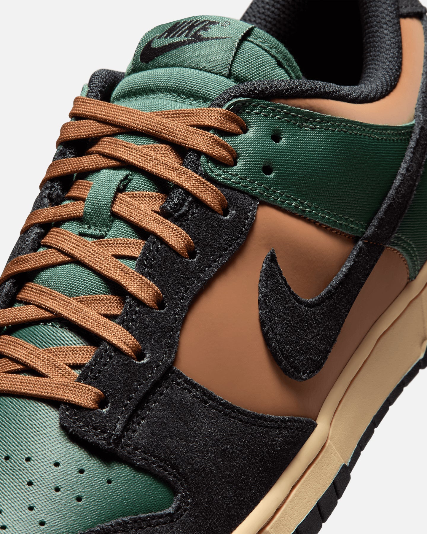 Nike Dunk Low Retro Fir/Black-Lt British Tan