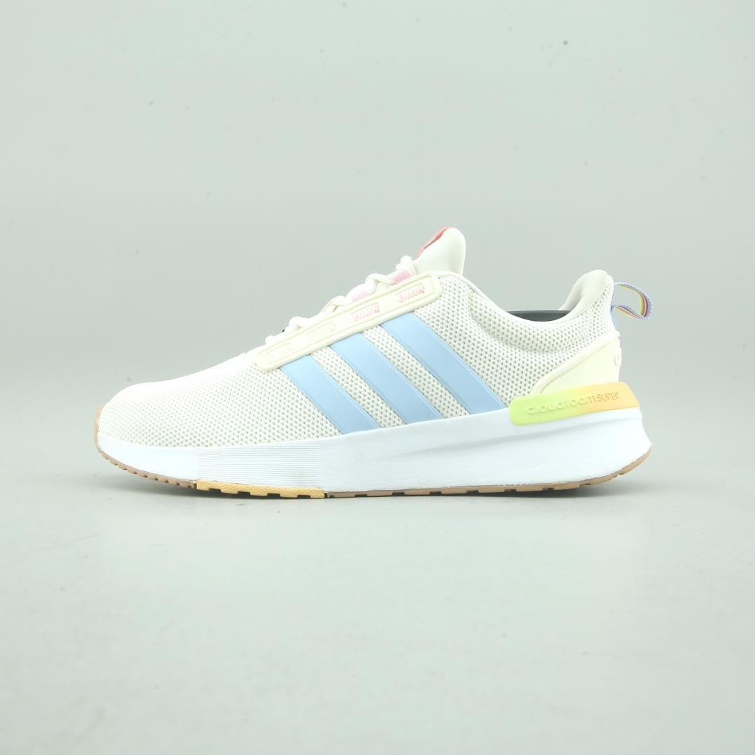 ADIDAS  RACER TR21