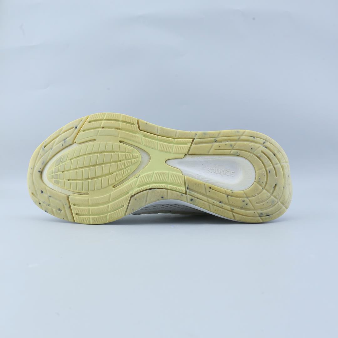 ADIDAS  EQ21 RUN