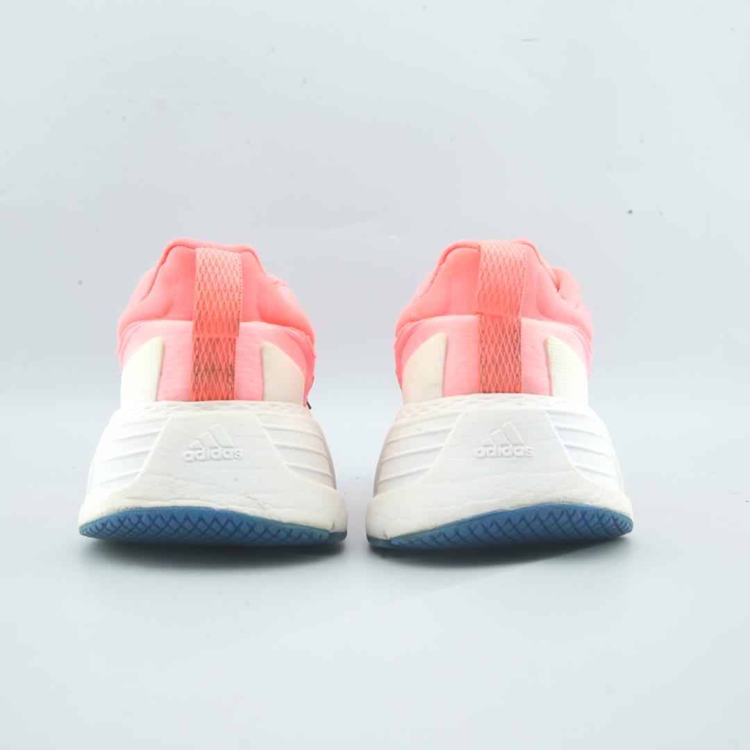 ADIDAS  QUESTAR