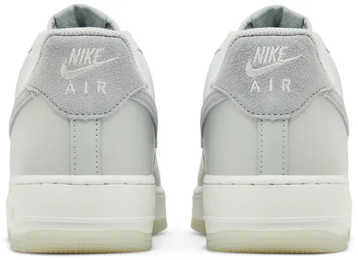 Nike Air Force 1 '07 Light Silver Pumice