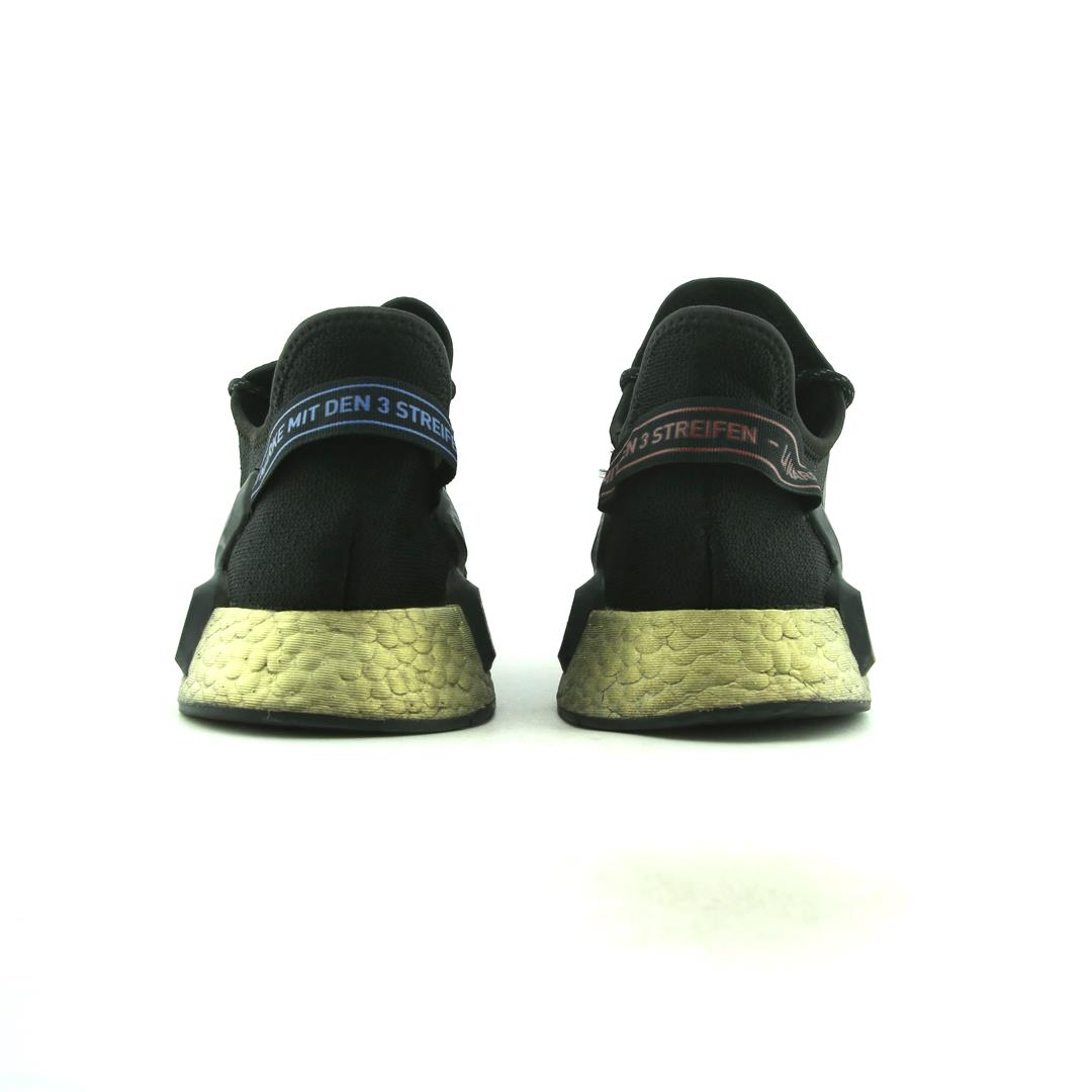 ADIDAS  NMD V2