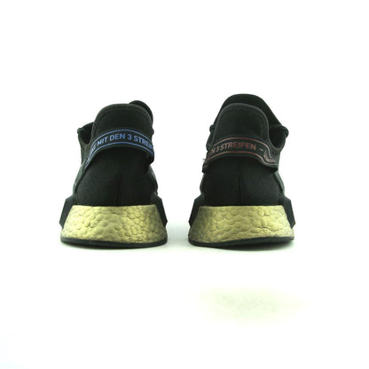 ADIDAS  NMD V2