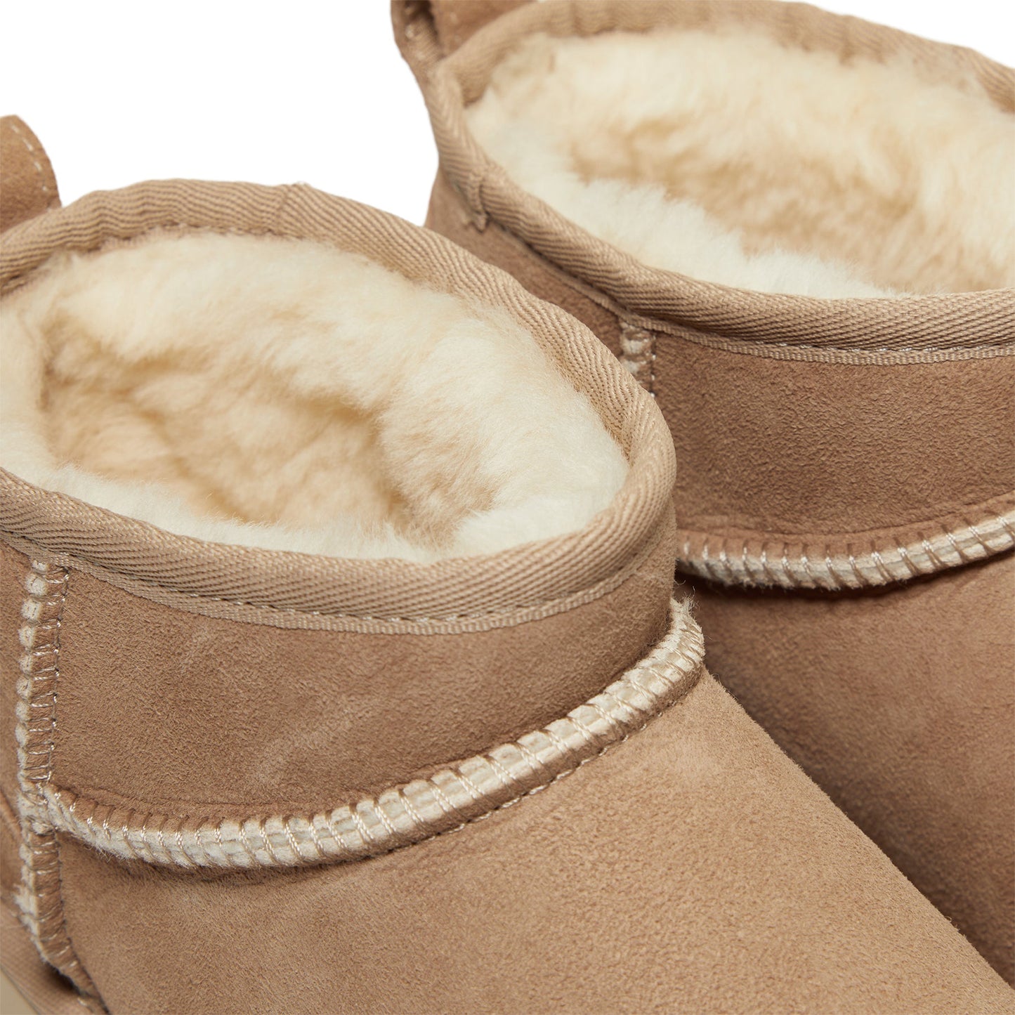UGG Womens Classic Ultra Mini (Sand)