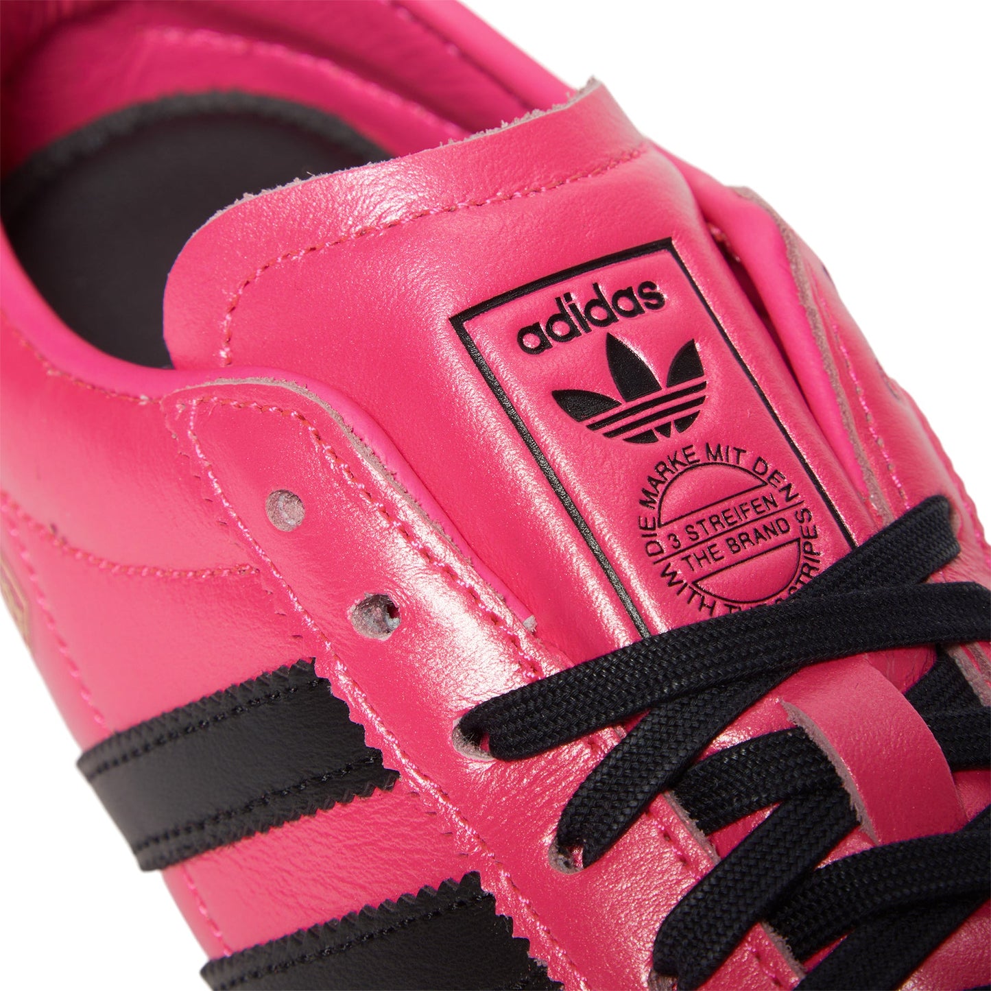 Adidas Tokyo Decon (LUCPNK,CBLACK,GUM5)