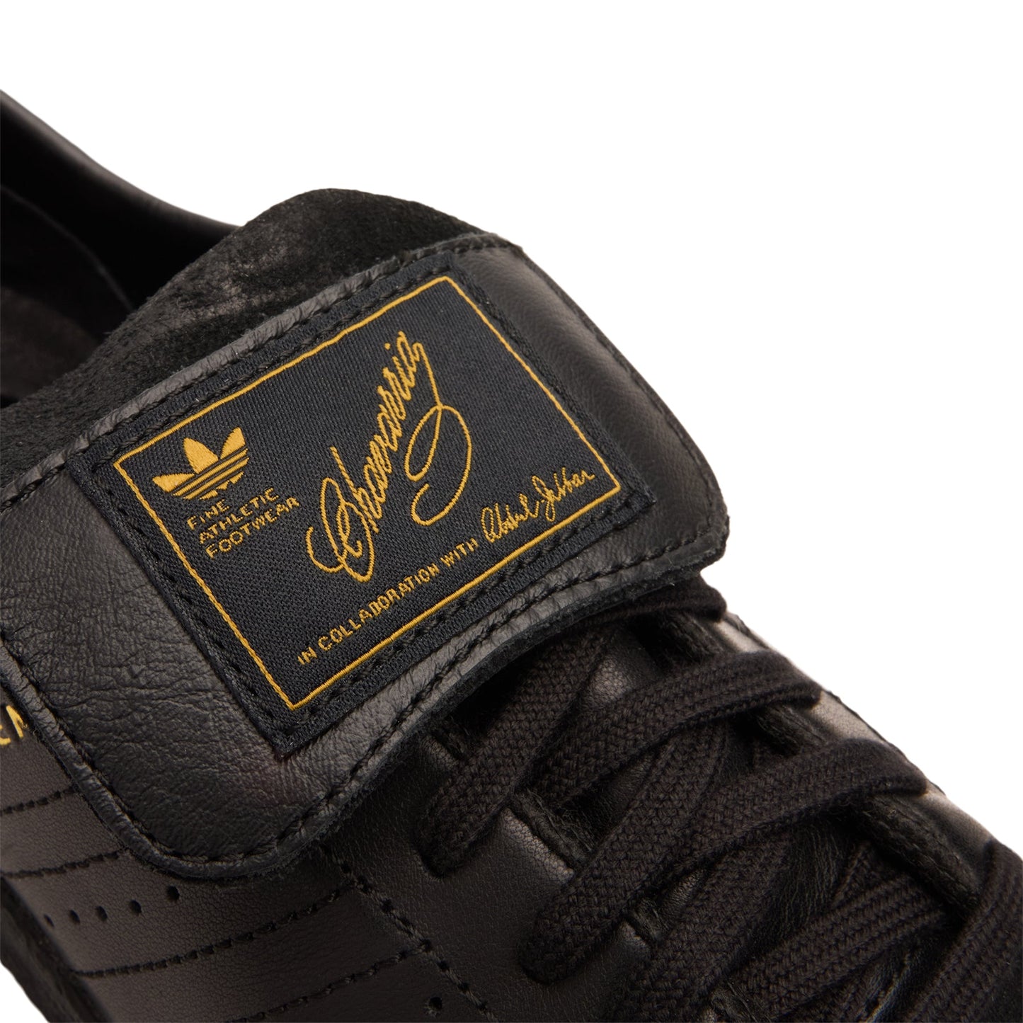 Adidas Chavarria Jabbar Low (CBLACK/CBLACK/GOLDMT)