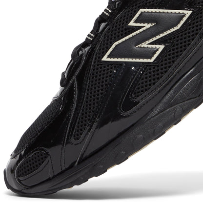 New Balance 204 (Black Timberwolf)