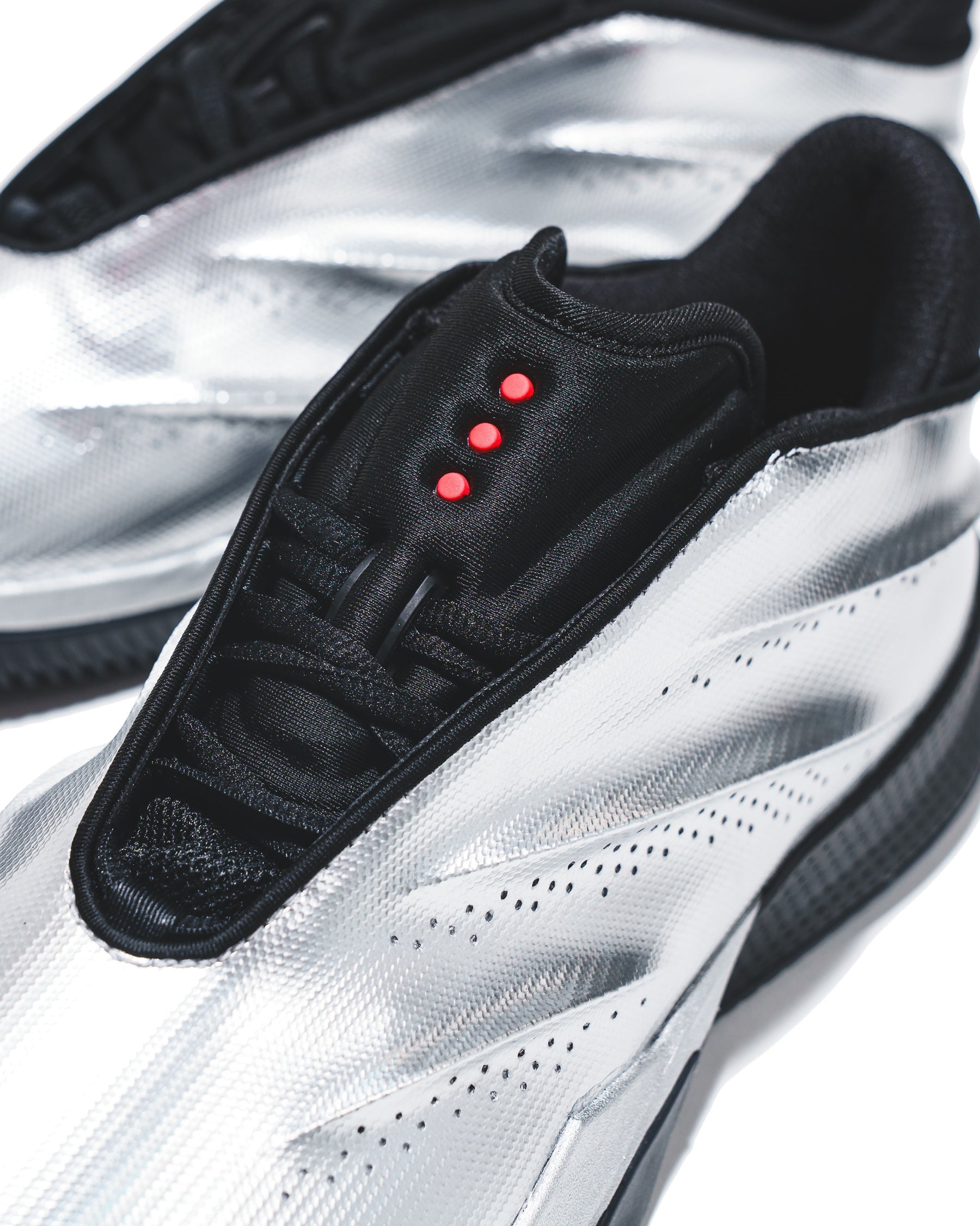 Adidas Basketball Men Crazy Energy+ Silver Metallic Black KI3197