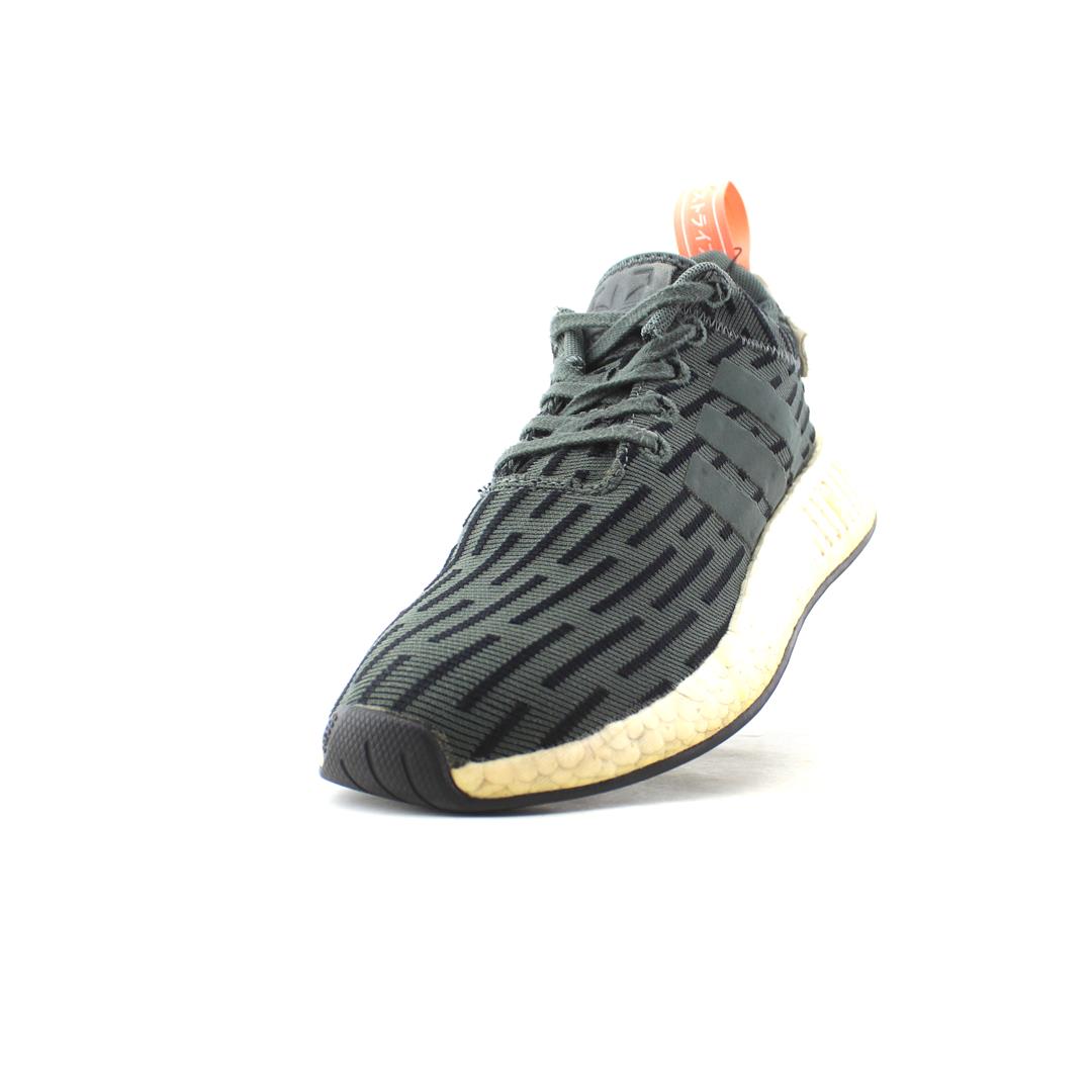 ADIDAS  NMD R2