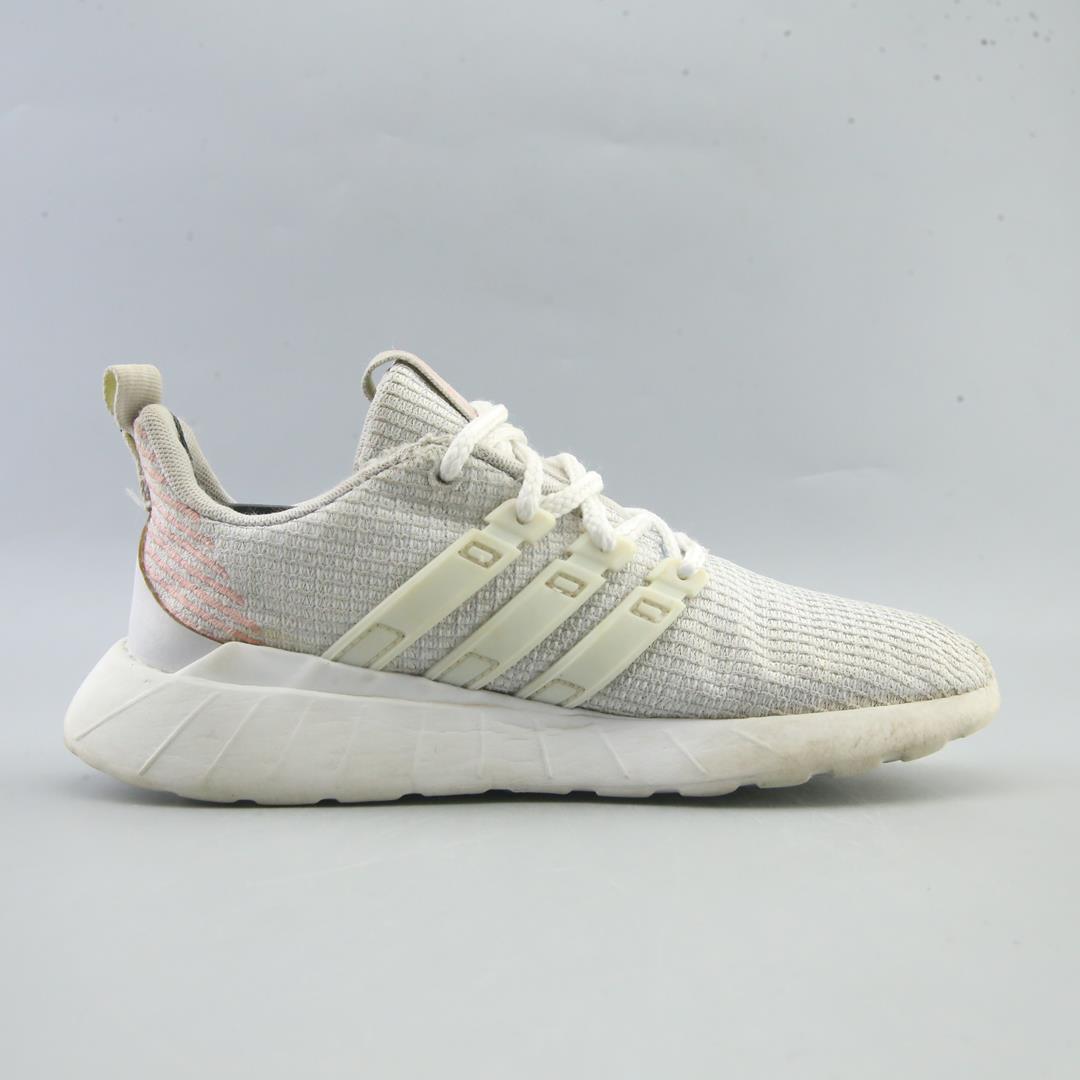 ADIDAS  QUESTAR FLOW