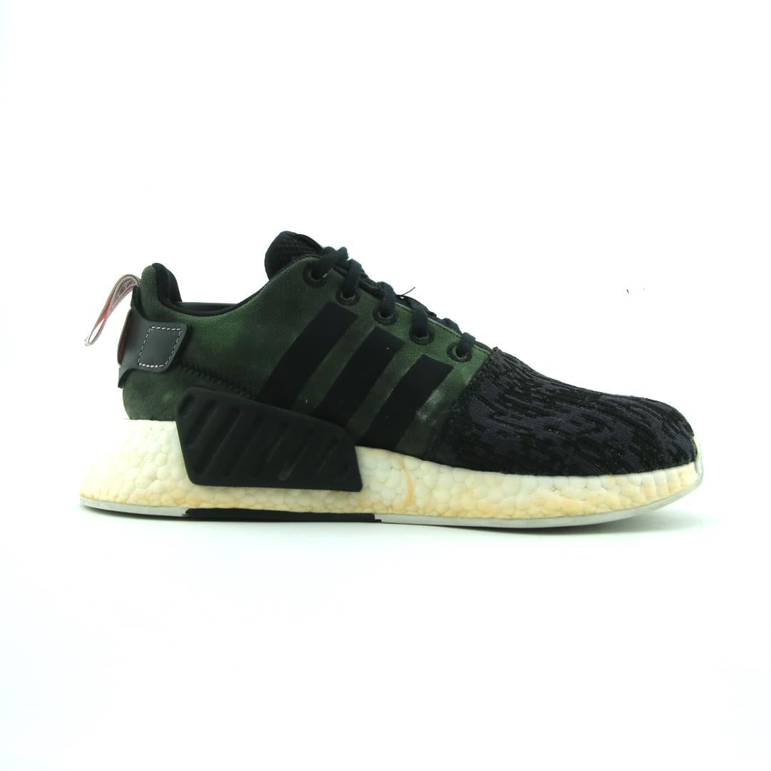ADIDAS  NMD R2
