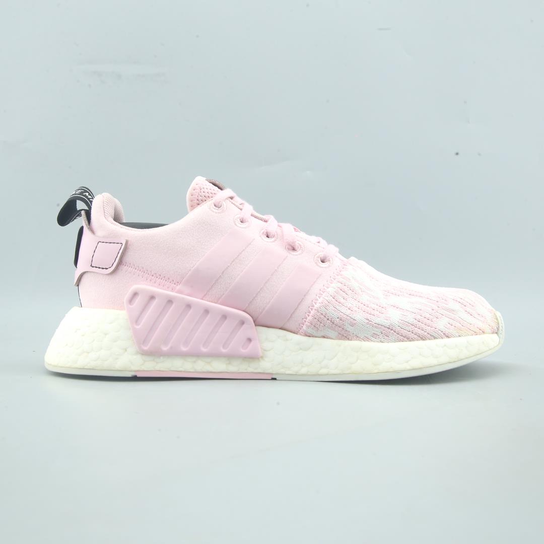 ADIDAS  NMD R2