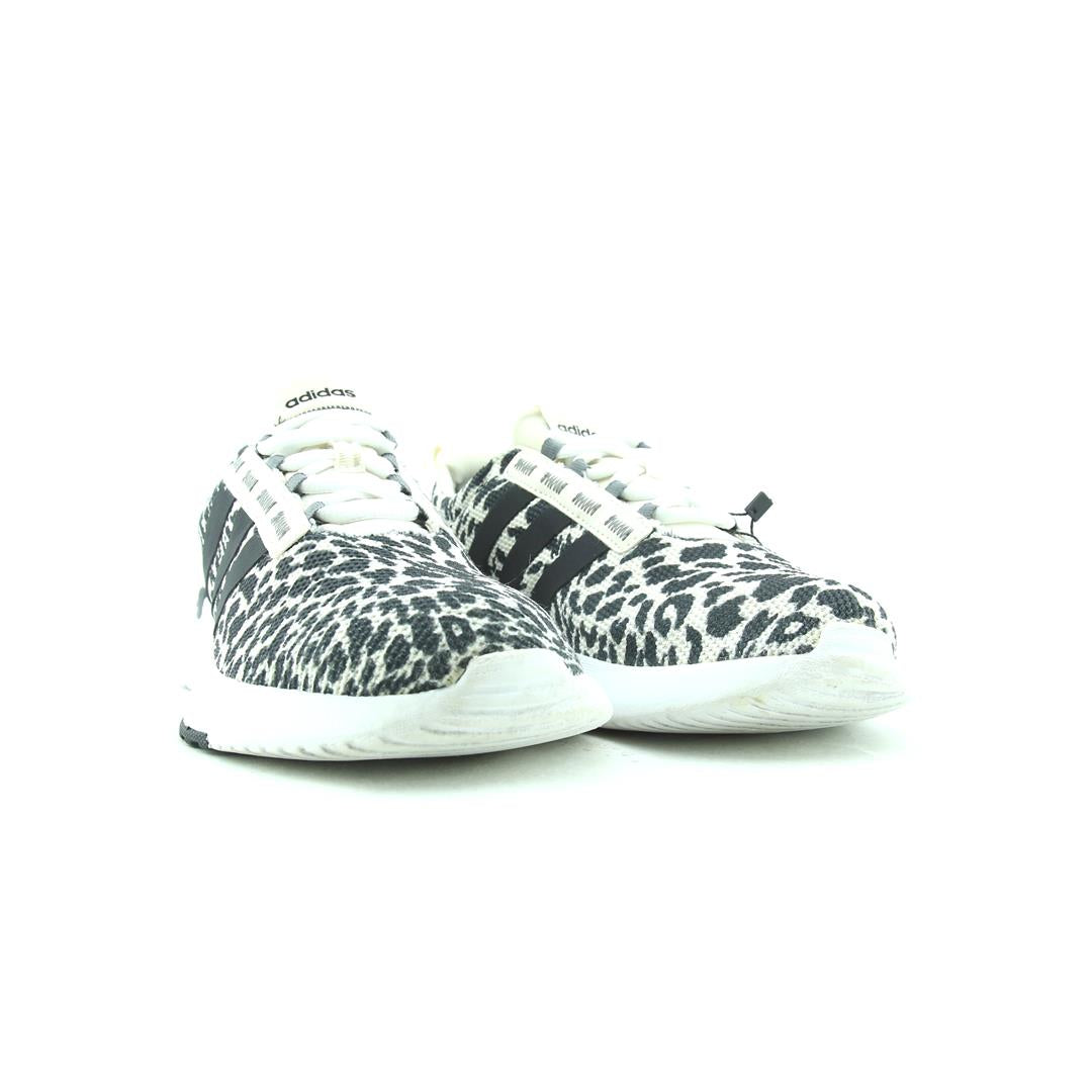 ADIDAS  RACER TR21