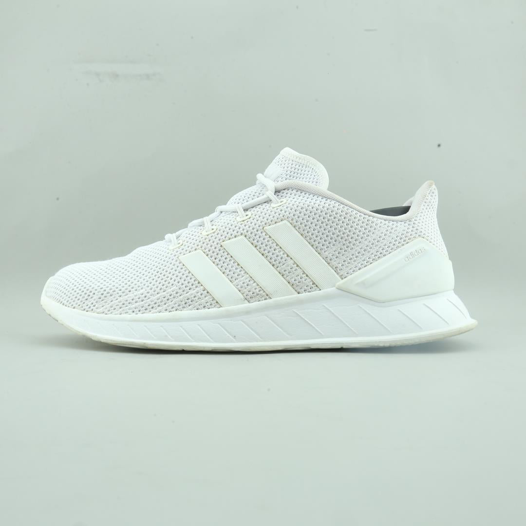 ADIDAS  QUESTAR FLOW NXT
