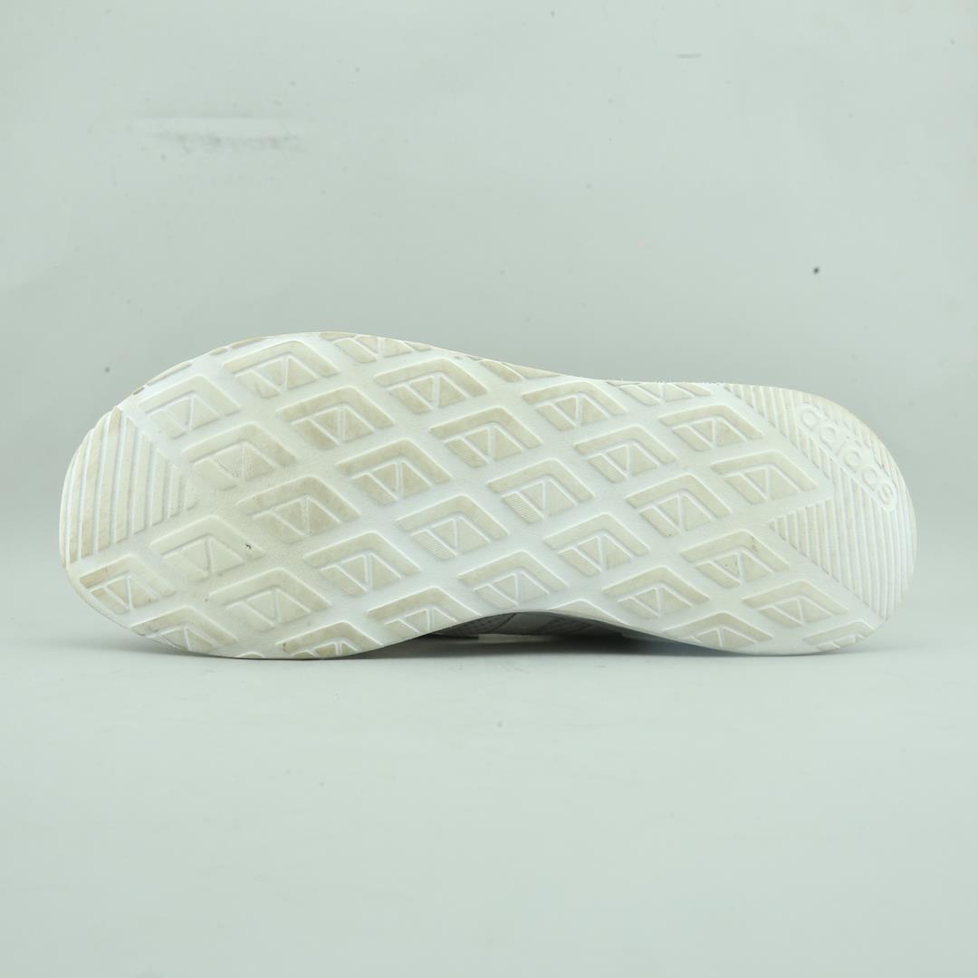 ADIDAS  QUESTAR FLOW NXT