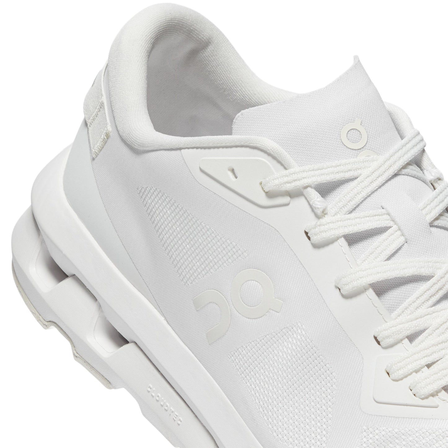 ON Cloudzone (White)