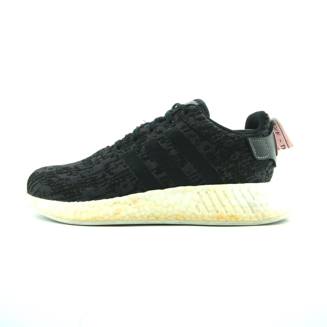 ADIDAS  NMD R2
