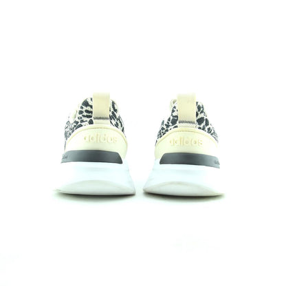 ADIDAS  RACER TR21