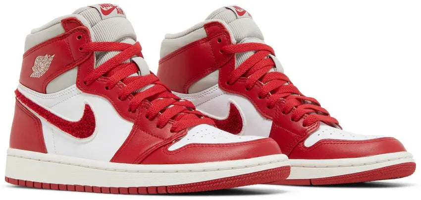 Jordan 1 Retro High OG Varsity Red (W)