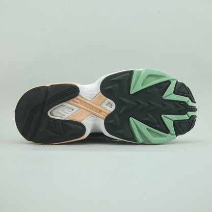 ADIDAS  FALCON 2000