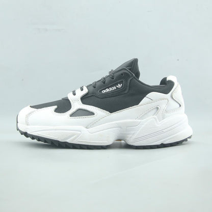 ADIDAS  FALCON