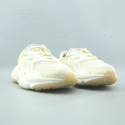 ADIDAS  OZWEEGO