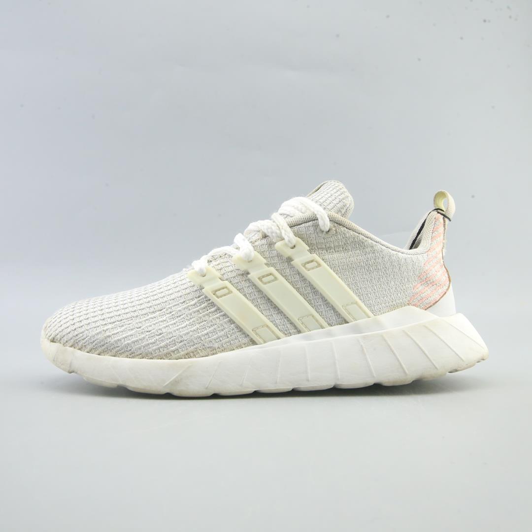 ADIDAS  QUESTAR FLOW