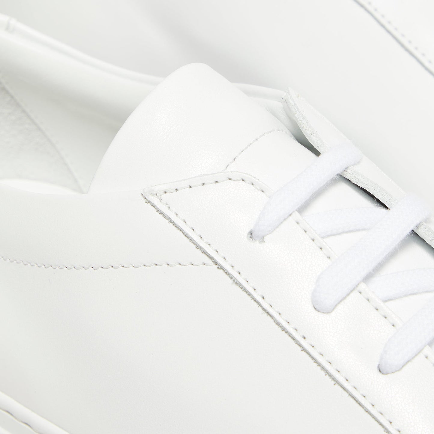 Common Projects Original Achilles Low (White)