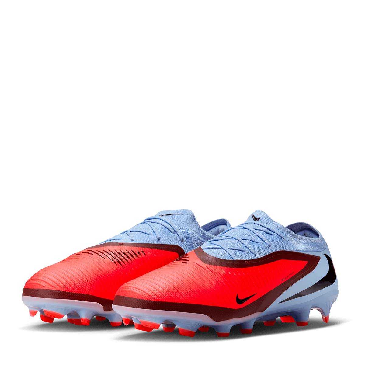 Nike Phantom 6 Low Pro FG Soccer Cleats
