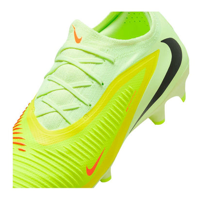 Nike Phantom 6 Low Pro Soccer Cleats