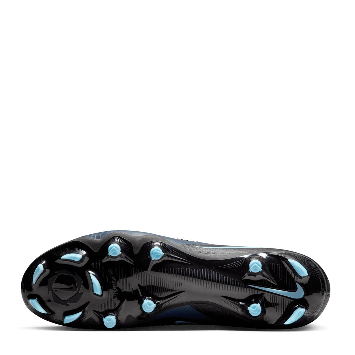 Nike Phantom 6 Low Academy Soccer Cleats