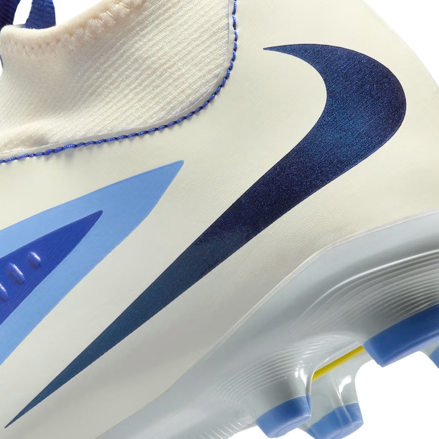 Nike Jr. Phantom 6 High Academy LV8 FG Soccer Cleats