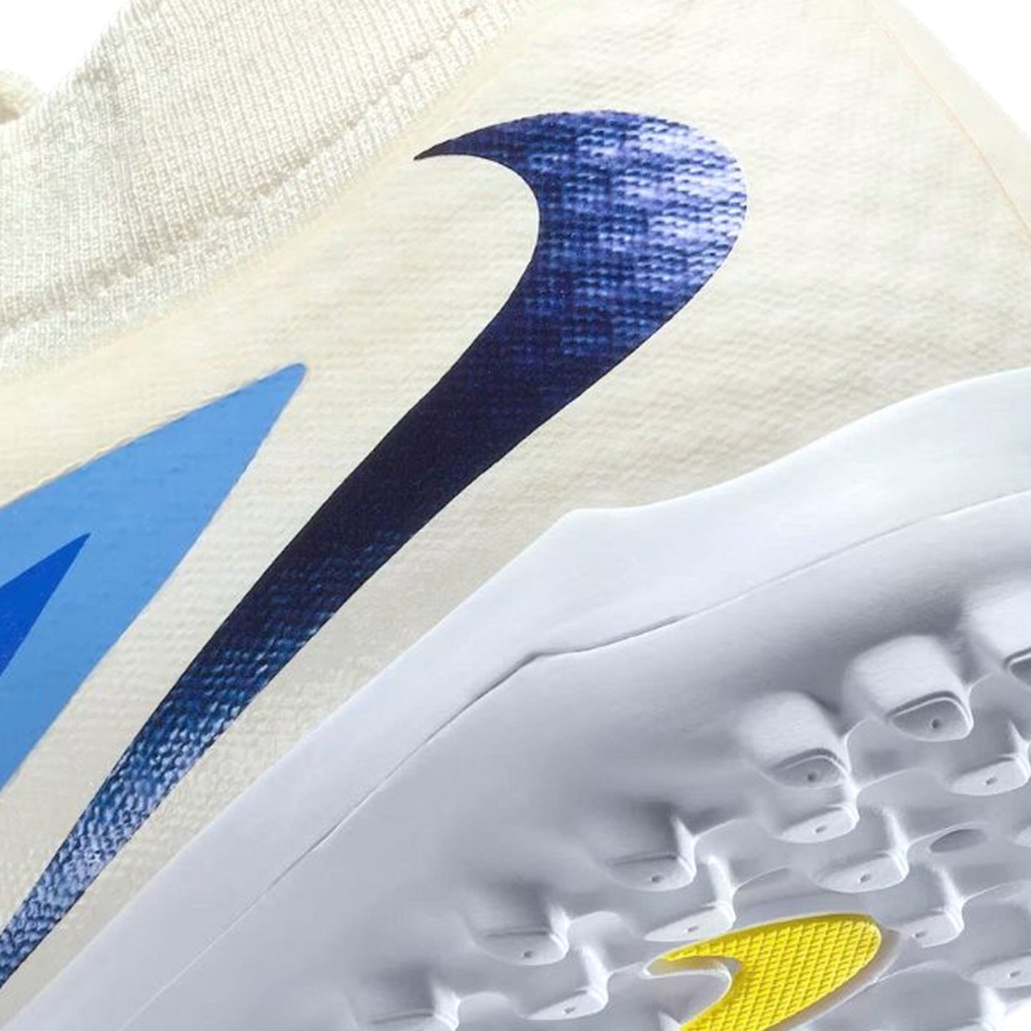 Nike Phantom 6 High Academy TF Soccer Cleats