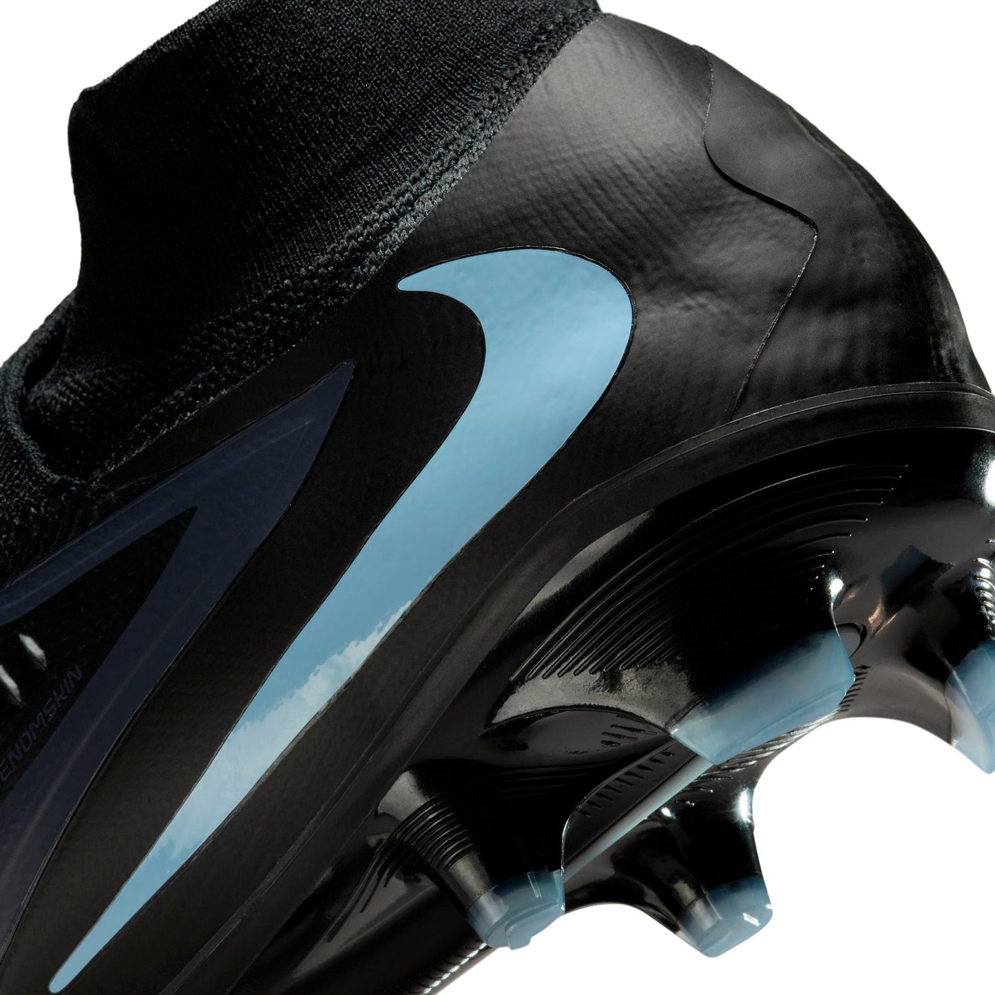 Nike Phantom 6 High Pro Soccer Cleats