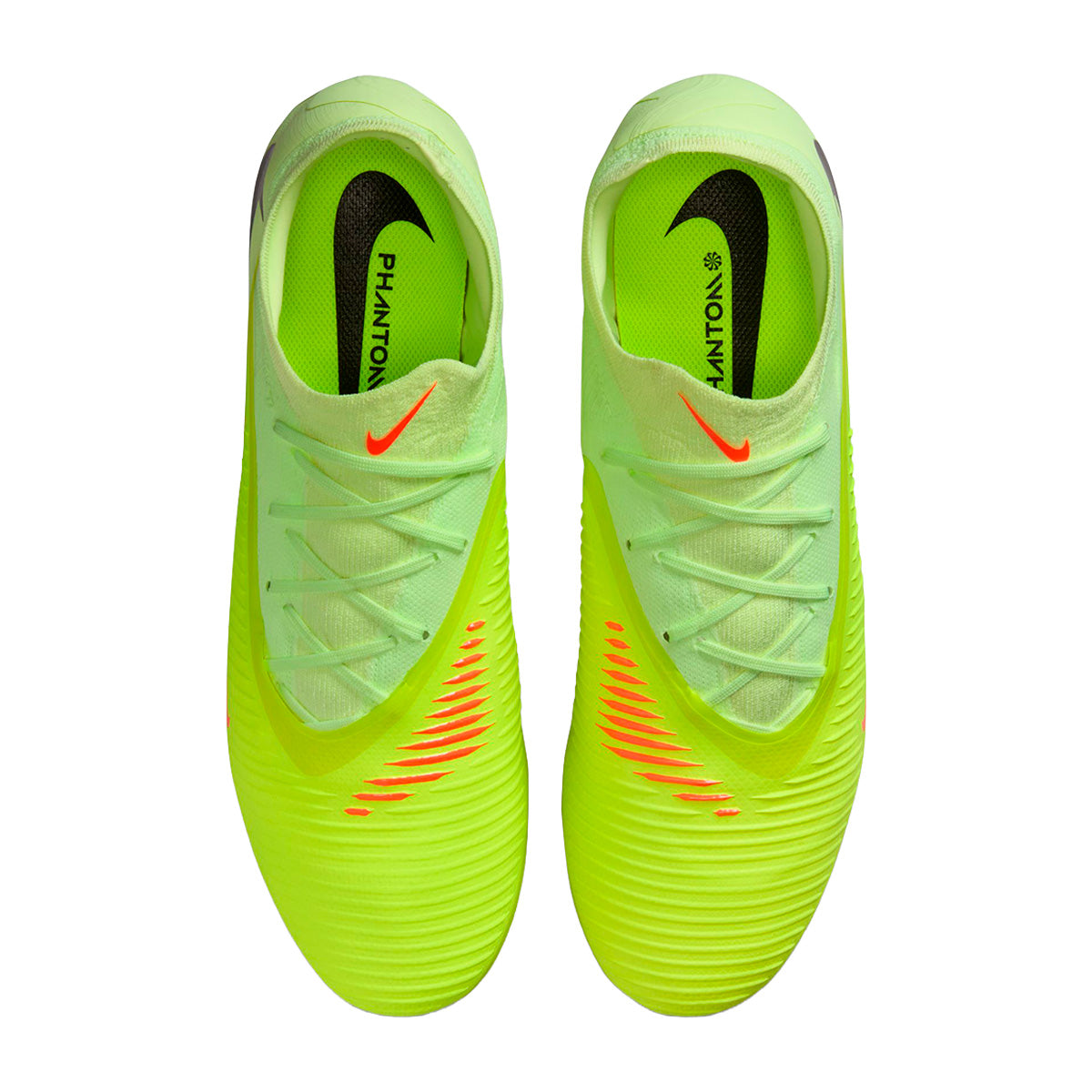 Nike Phantom 6 Low Pro Soccer Cleats
