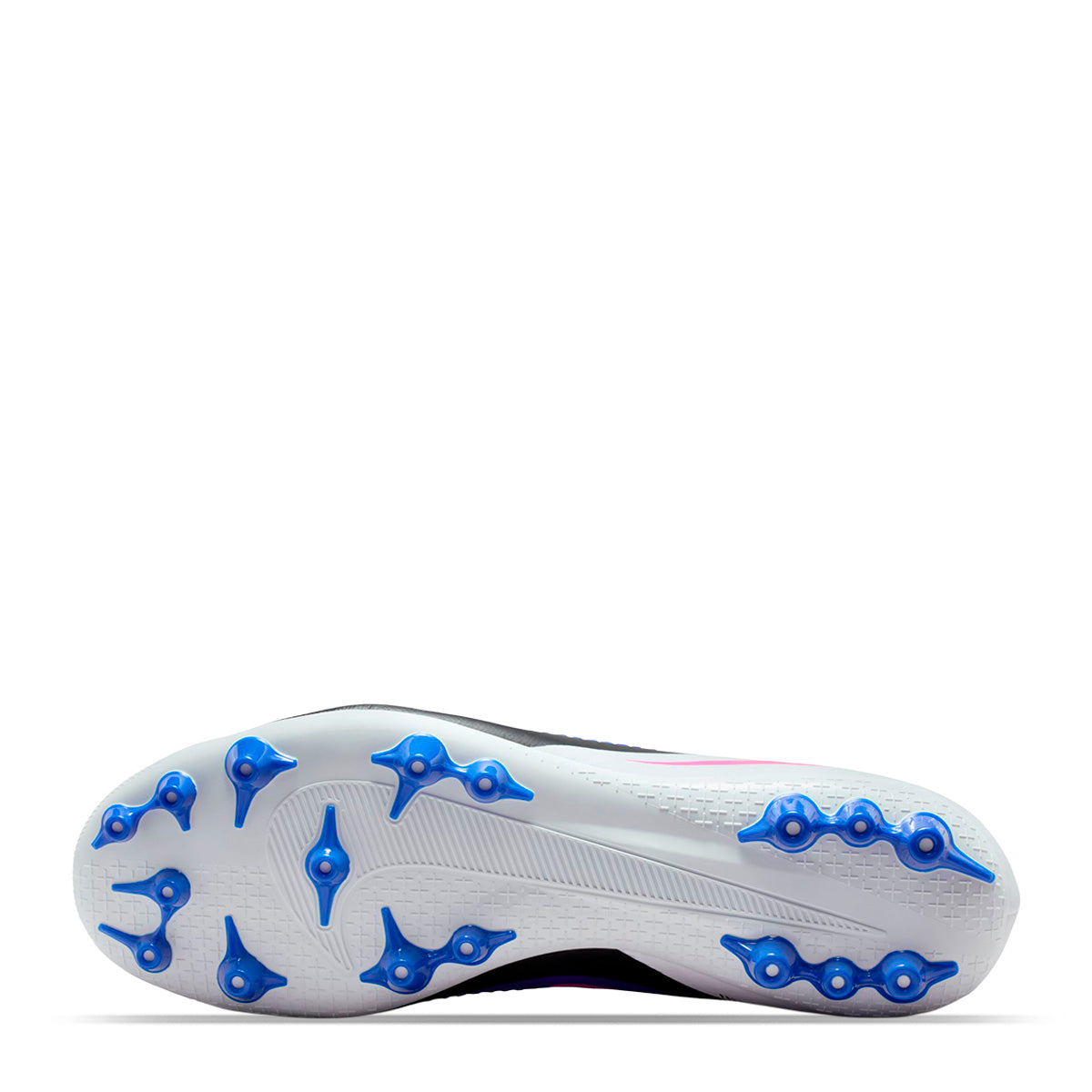 Nike Phantom 6 Low Academy Soccer Cleats